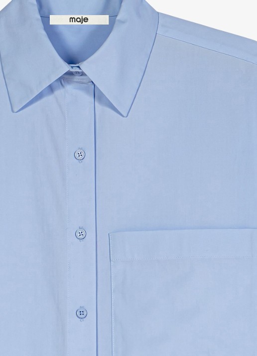 Maje Blouse met borstzak - detail lichtblauw