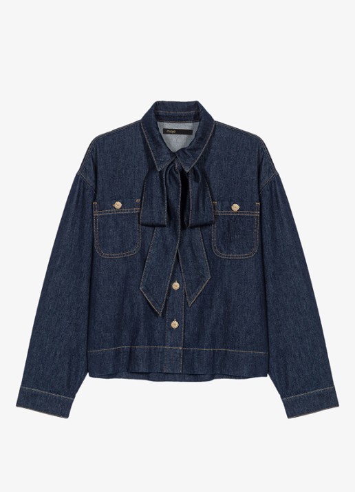 Maje Blouse van denim met sjaalkraag en opgestikte zakken  - voorkant 6 indigo