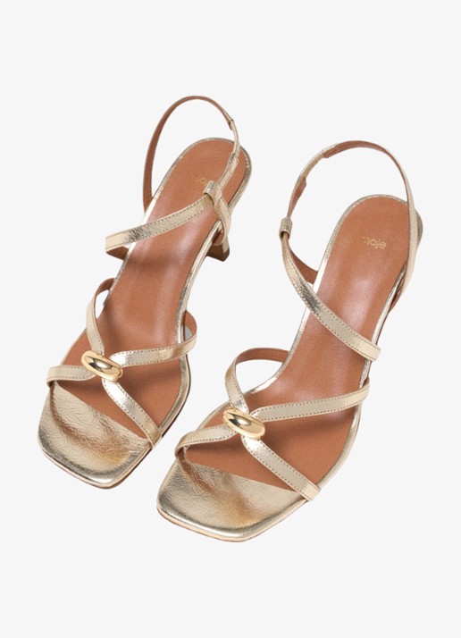 Maje Fivetamet sandalette van geitenleer met metallic finish  - detail 4 goud