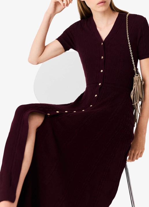 Maje Gebreide maxi-jurk met gouden knopen - detail 3 bordeauxrood