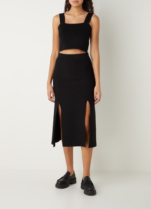 Maje Maclyna fijngebreide crop top met rechthoekige halslijn - voorkant 4 zwart