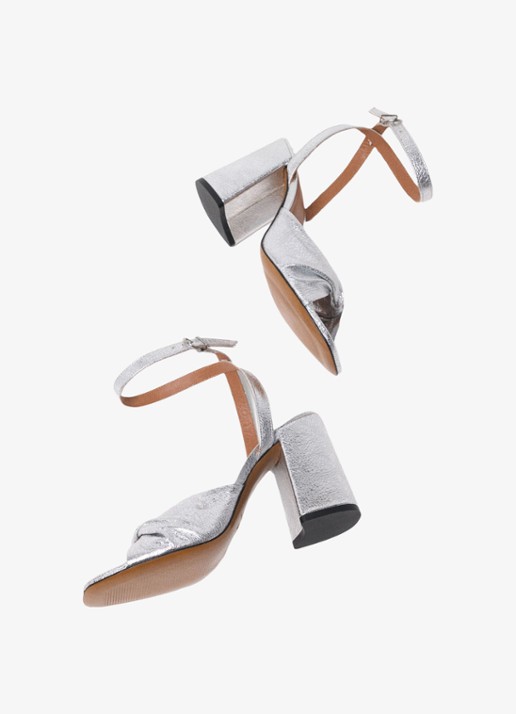 Maje Sandalette van leer met metallic finish - detail 4 zilver