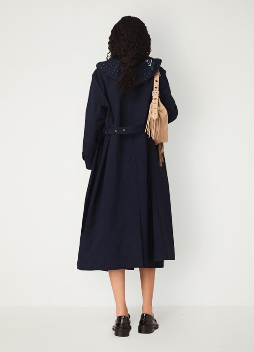 Maje Trenchcoat met ceintuur en afneembare capuchon - achterkant donkerblauw