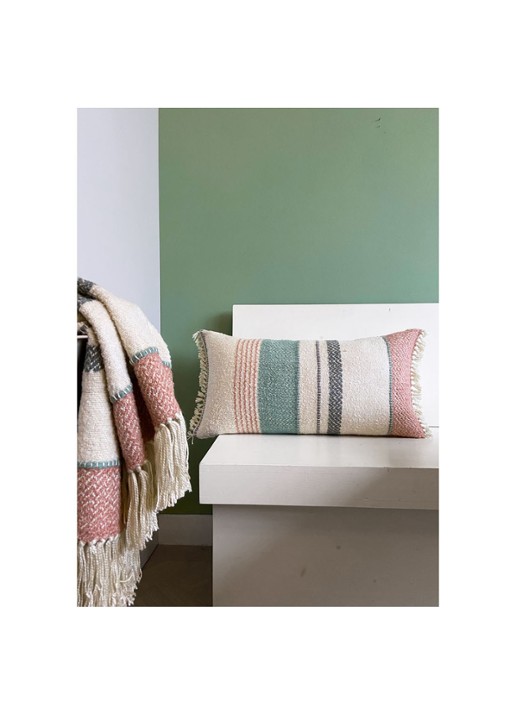 Malagoon Berber plaid in wolblend 125 x 150 cm - voorkant 3 gebroken wit