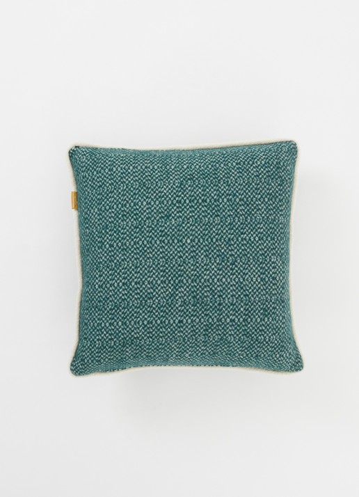 Malagoon Pine Green Structure sierkussen 50 x 50 cm - voorkant 2 groen