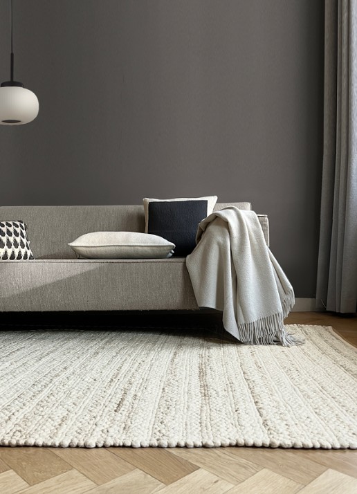 Malagoon Rustic plaid in wolblend 140 x 200 cm - voorkant 2 beige