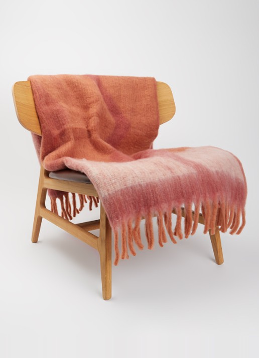 Malagoon Zapotec plaid 125 x 150 cm - voorkant 3 koraalroze