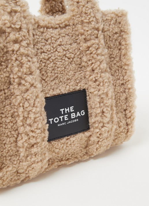 Marc Jacobs The Mini Tote handtas van teddy - detail 3 beige