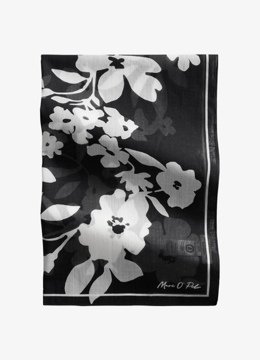 Marc O'Polo Bandana met bloemenprint 55 x 55 cm - detail 2 black multi 01 / zwart