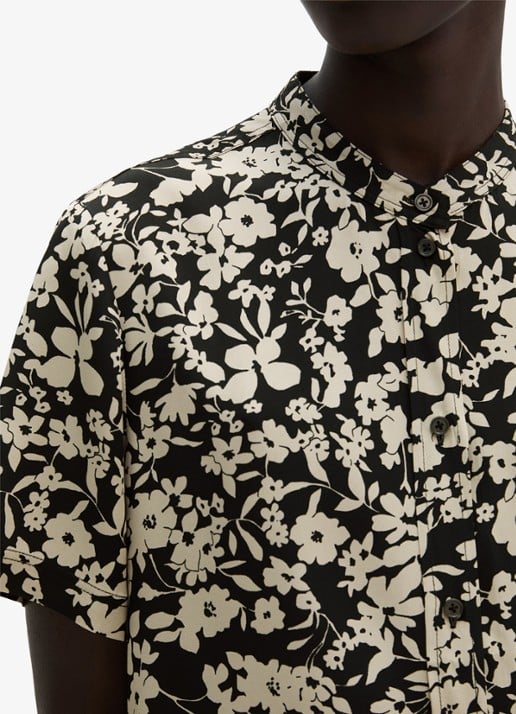 Marc O'Polo Blouse met bloemenprint - detail 3 black_multi_04-0096 / zwart