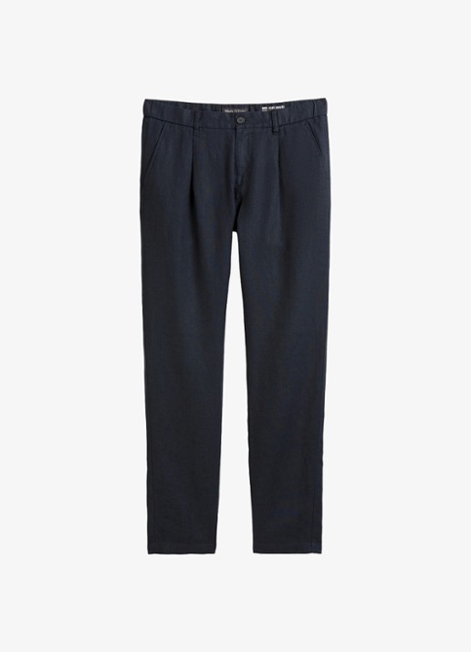 Marc O'Polo Osby tapered fit chino van linnen met plooidetail - voorkant donkerblauw