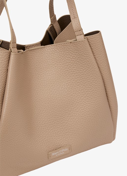 Marc O'Polo Schoudertas van leer met logo - detail 4 beige