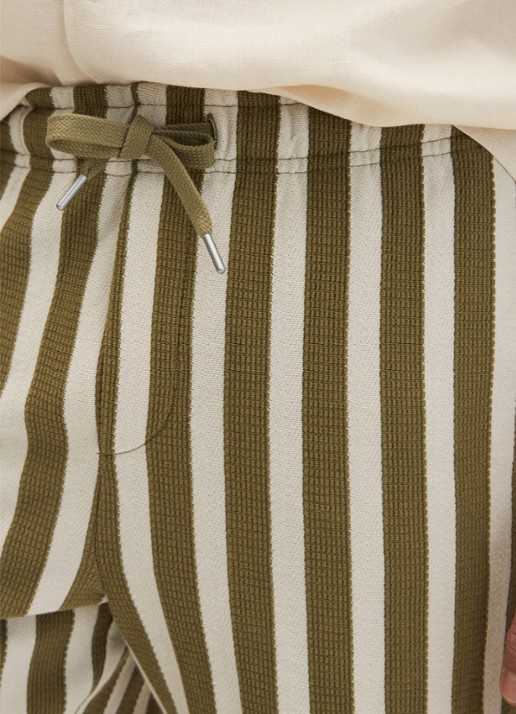 Marc O'Polo Straight fit korte broek met streepprint - detail 3 medium green 01-3493 / groen
