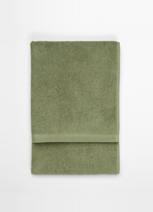 Marc O'Polo Timeless handdoek van  katoen badstof - voorkant 5 olijfgroen