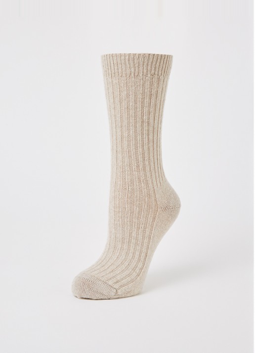 MarcMarcs Sokken in kasjmierblend met ribstructuur - detail beige