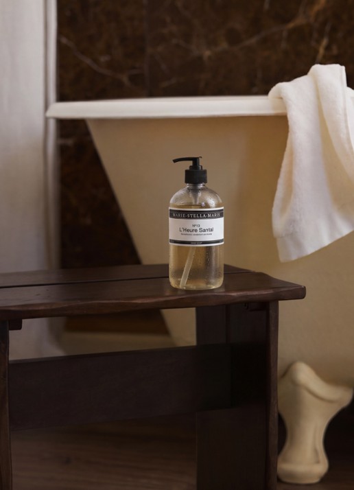 Marie-Stella-Maris L'Heure Santal handzeep 250 ml - voorkant 3 transparant