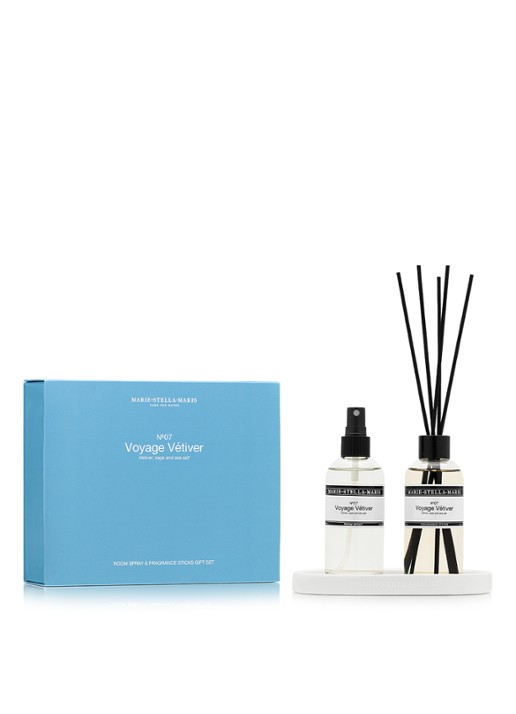Marie-Stella-Maris No.07 Voyage Vétiver roomspray en geurstokjes - giftset - voorkant wit