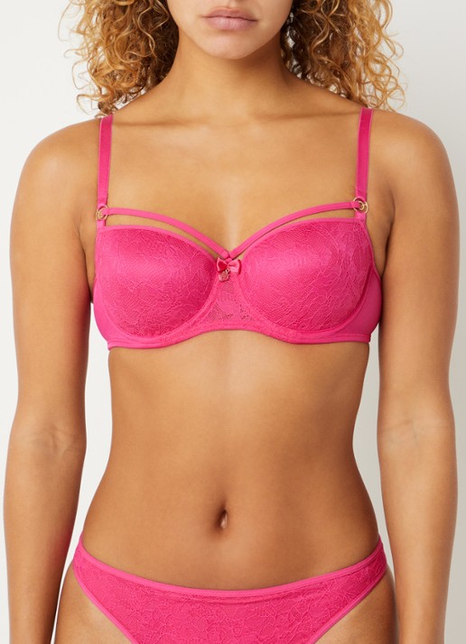 Marlies Dekkers Space Odyssey balconette bh met overlay van kant - voorkant 2 fuchsia