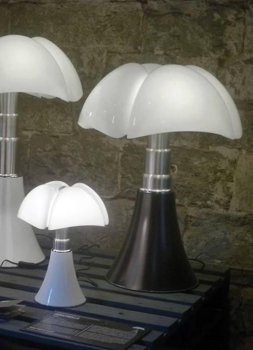 Martinelli Luce Pipistrello tafellamp LED dimbaar 66 x Ø55 cm - detail 3 donkerbruin