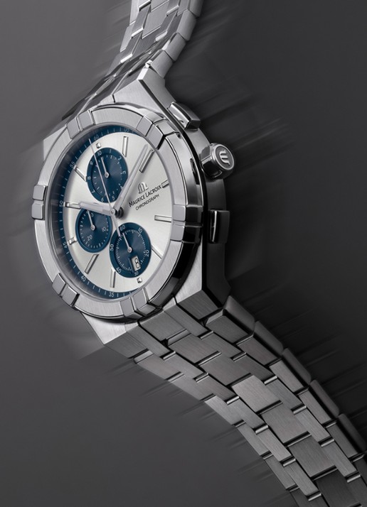 Maurice Lacroix Aikon Chronograaf horloge AI1118-SS002-230-1 - detail zilver