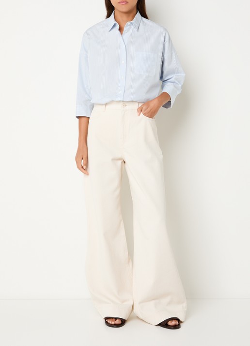 Max Mara Blouse met borstzak - voorkant 3 lichtblauw