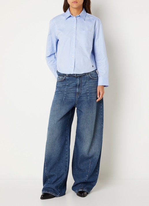Max Mara Blouse met borstzak - voorkant 3 lichtblauw