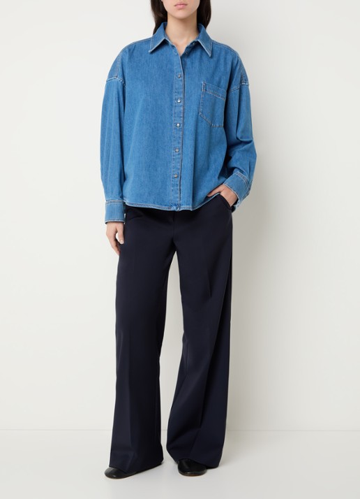 Max Mara Foggia blouse van denim met borstzak - voorkant 3 lichtblauw