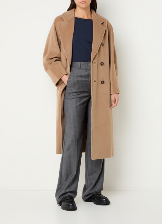 Max Mara Madame mantel in kasjmierblend met strikceintuur - voorkant 3 camel