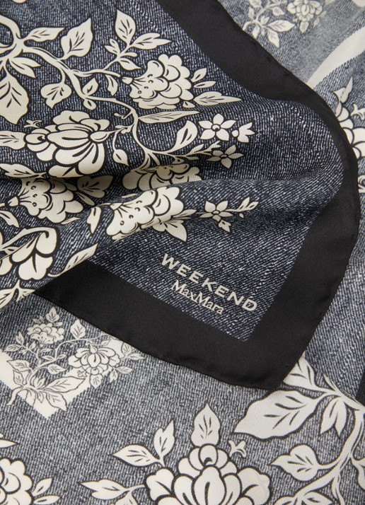 Max Mara Siam sjaal van zijde met bloemenprint 65 x 65 cm - detail 2 indigo