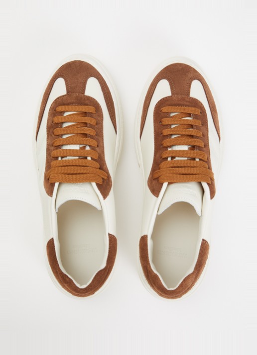 Max Mara Sneaker van leer met details van suède - detail 3 hazelnootbruin