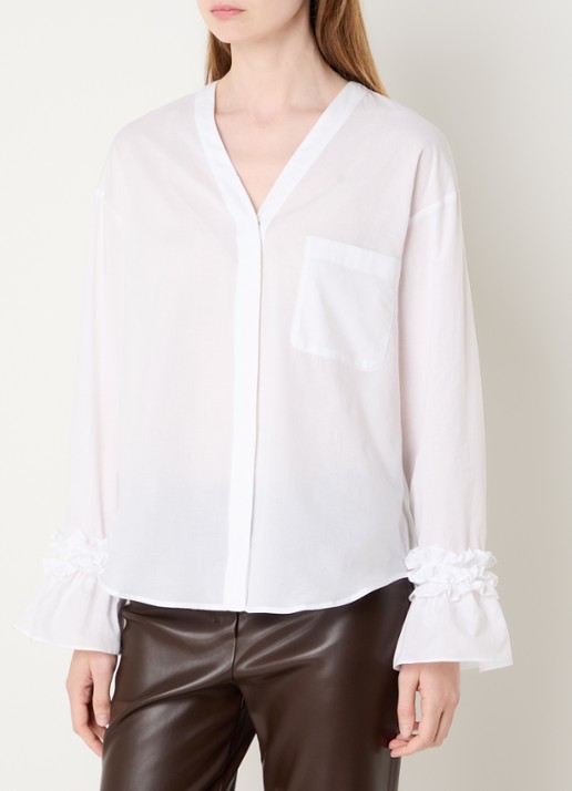 MaxMara Blouse met V-hals en trompetmouw