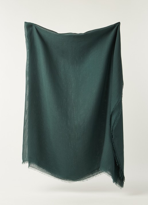 MaxMara Ema sjaal in uni 140 x 140 cm - voorkant 2 groen