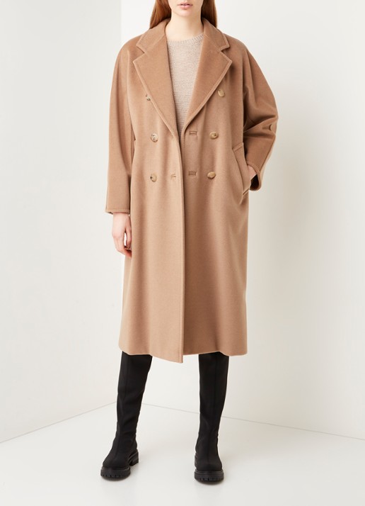 MaxMara Madame mantel in wolblend met strikceintuur - voorkant 3 camel