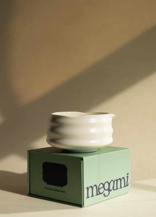 Megami Matcha kom 14 cm - voorkant 2 gebroken wit