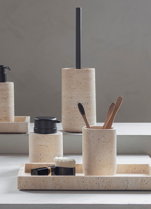 Mette Ditmer Travertine tandenborstelhouder van travertijn - detail 5 beige