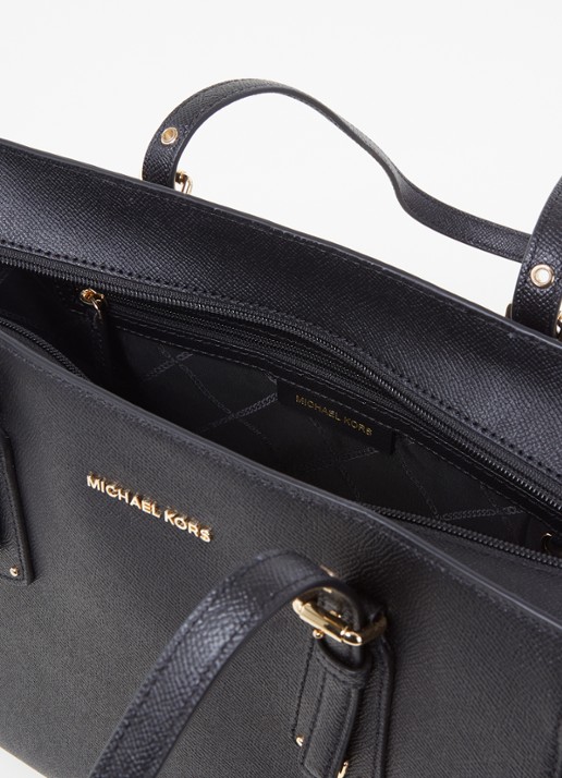 Michael Kors Voyager Medium schoudertas met logo - detail 2 diepzwart