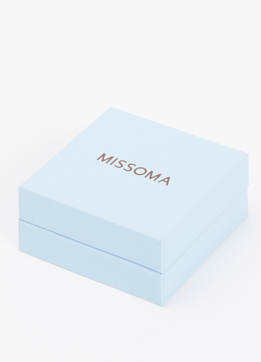 Missoma Molten Snow ear cuff verguld met zirkonia - detail 2 goud