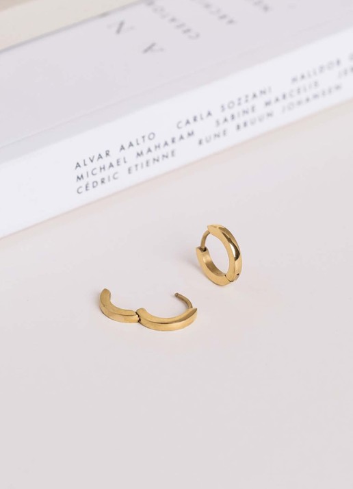 Mockberg Classic Small oorringen MO583 - detail 2 goud