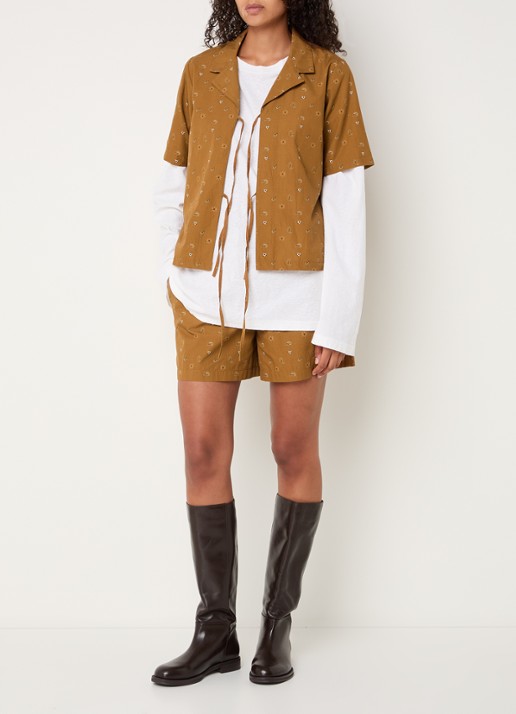 Modström Apricot mid waist straight fit korte broek - voorkant 2 cognac