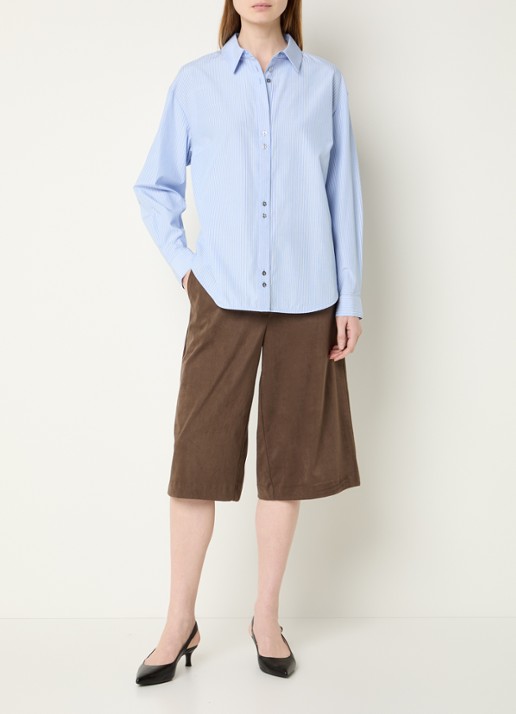 Modström Balou blouse met streepprint en knoopdetail  - voorkant 2 lichtblauw