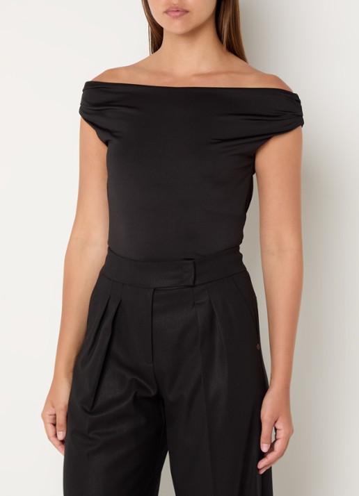 Modström Hima off shoulder top - detail 2 zwart