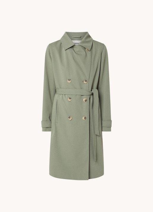 Modström Hiro trenchcoat met dubbele knopenrij en strikceintuur - voorkant legergroen