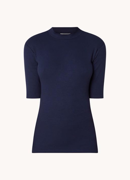 Modström Krown T-shirt met ribstructuur - voorkant 2 jeans