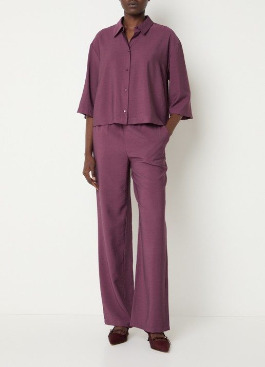 Modström Nicki high waist wide fit broek met steekzakken - voorkant 4 aubergine