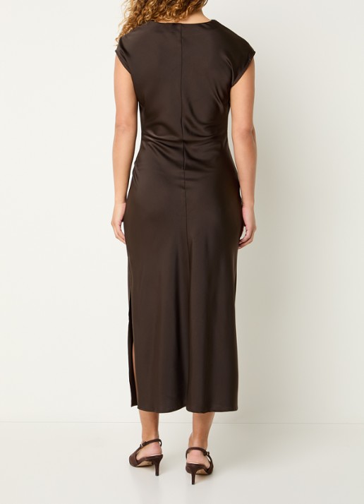 Modström Tailor midi jurk van satijn met split - achterkant 2 seal brown-05508