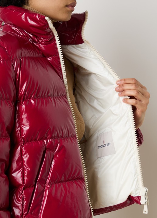 Moncler Andro pufferjack met donsvulling en afneembare capuchon - detail 3 kersenrood