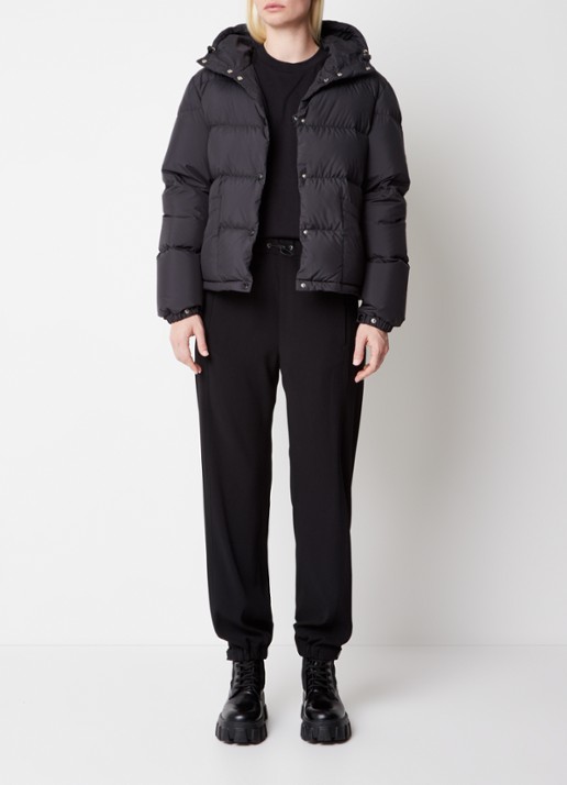 Moncler Ebre puffer jack met donsvulling en logoborduring - voorkant 7 zwart