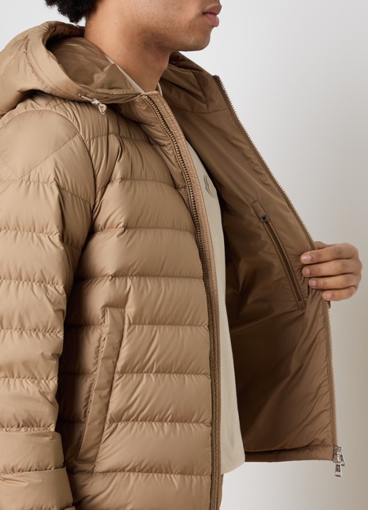Moncler Gewatteerde jas met donsvulling en capuchon - detail 5 zand