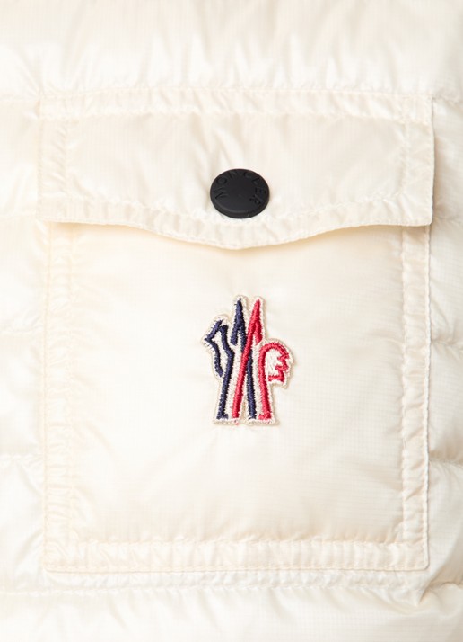 Moncler Gumiane gewatteerde bodywarmer met donsvulling en opbergbare capuchon - detail 5 creme