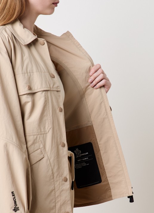 Moncler Kaeng jack met ceintuur - detail 2 beige